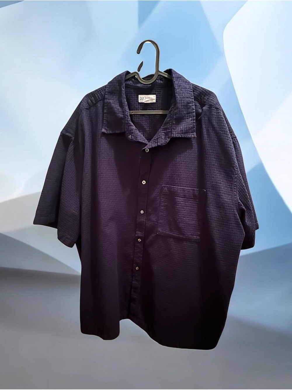 GAP Boxy Fit Men’s Short-Sleeve Button-Up Shirt in Dark Navy